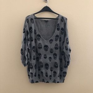 Size 2 Torrid Grey Vneck Skull Pullover Sweater
